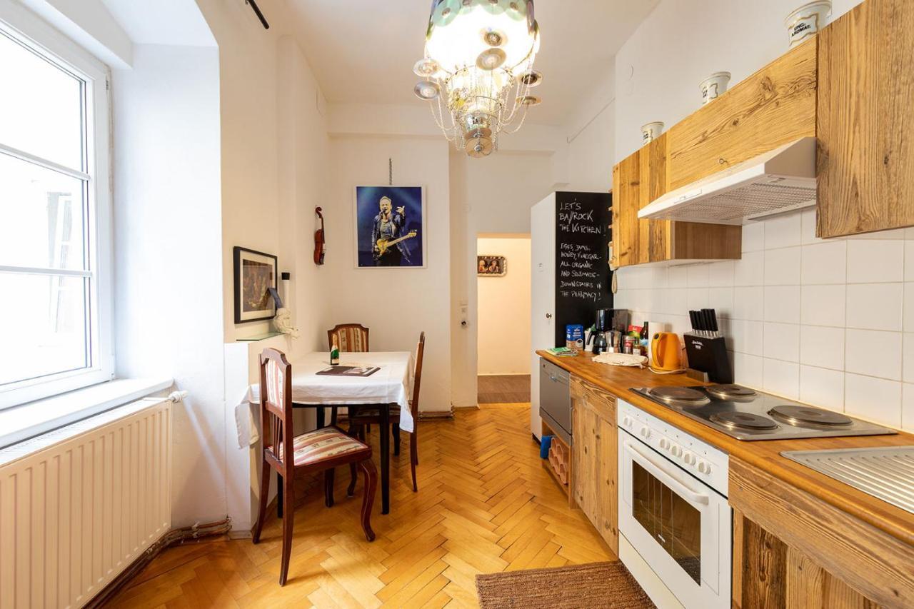 Ba//Rock-Appartement Graz Luaran gambar